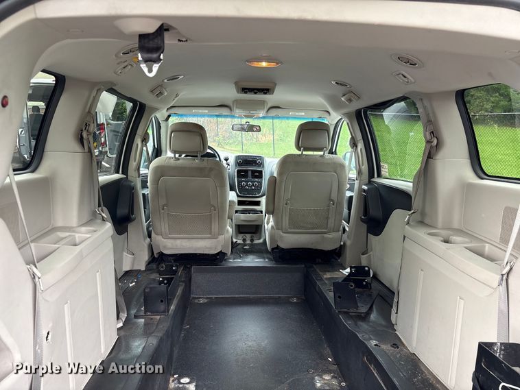 image for item EF1322 2016 Dodge Grand Caravan handicap accessible van