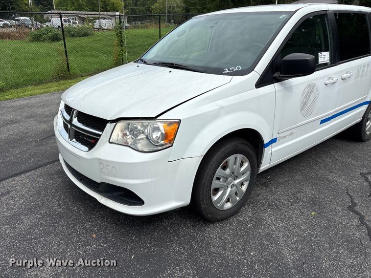 image for item EF1323 2017 Dodge Grand Caravan handicap accessible van
