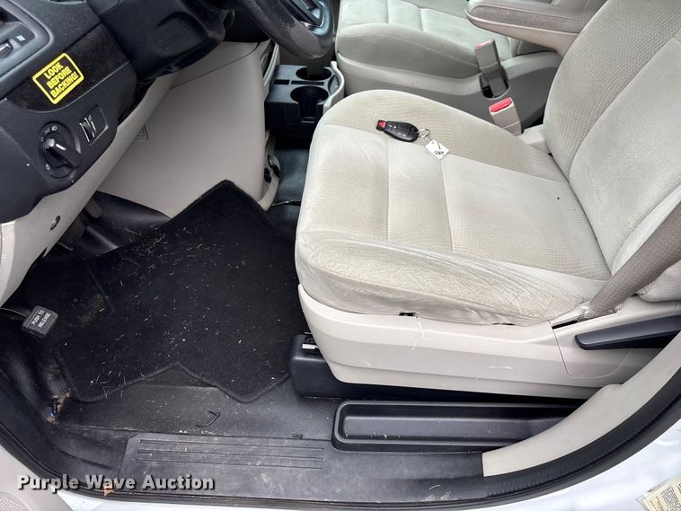 image for item EF1323 2017 Dodge Grand Caravan handicap accessible van