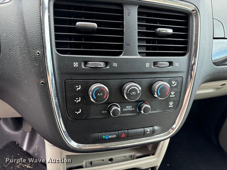 image for item EF1323 2017 Dodge Grand Caravan handicap accessible van