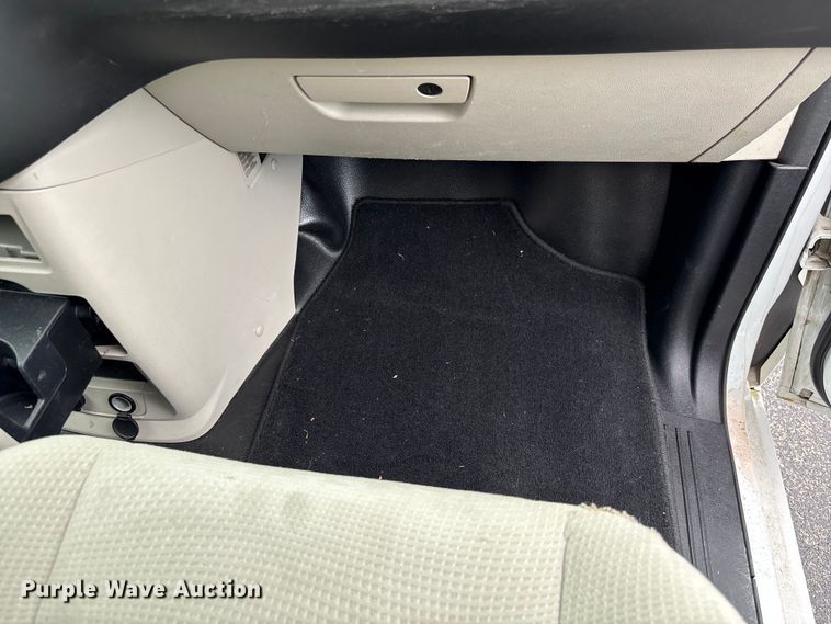 image for item EF1323 2017 Dodge Grand Caravan handicap accessible van