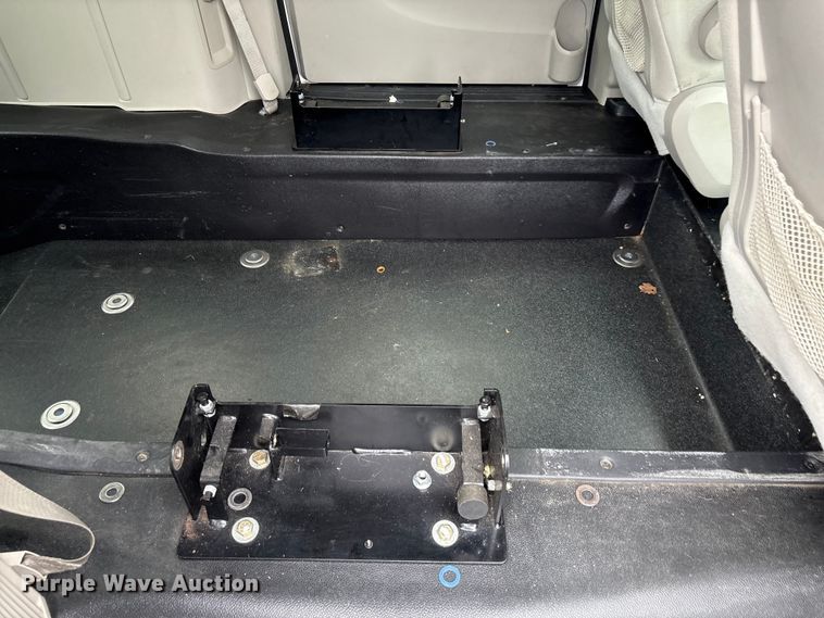 image for item EF1323 2017 Dodge Grand Caravan handicap accessible van