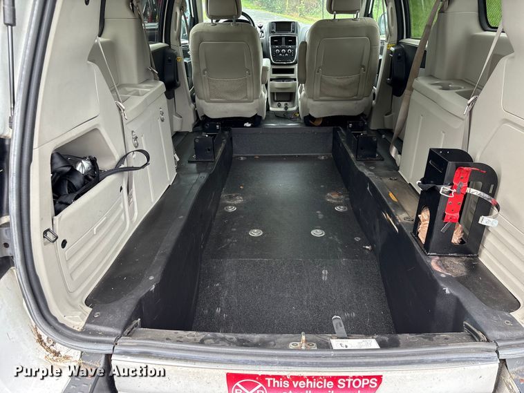 image for item EF1323 2017 Dodge Grand Caravan handicap accessible van