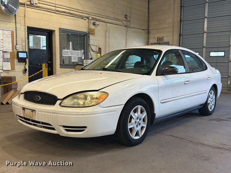 2005 Ford Taurus