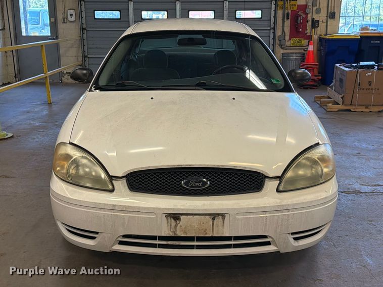 image for item EF1331 2005 Ford Taurus 