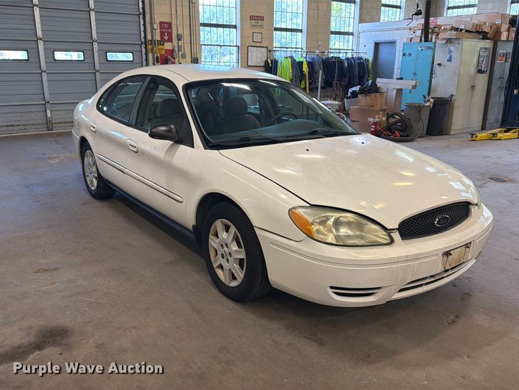 image for item EF1331 2005 Ford Taurus 