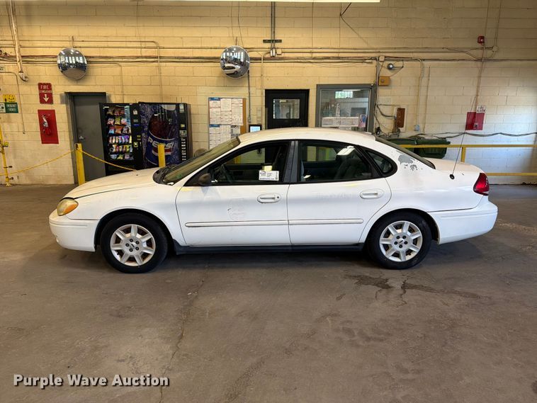 image for item EF1331 2005 Ford Taurus 