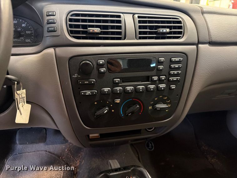 image for item EF1331 2005 Ford Taurus 