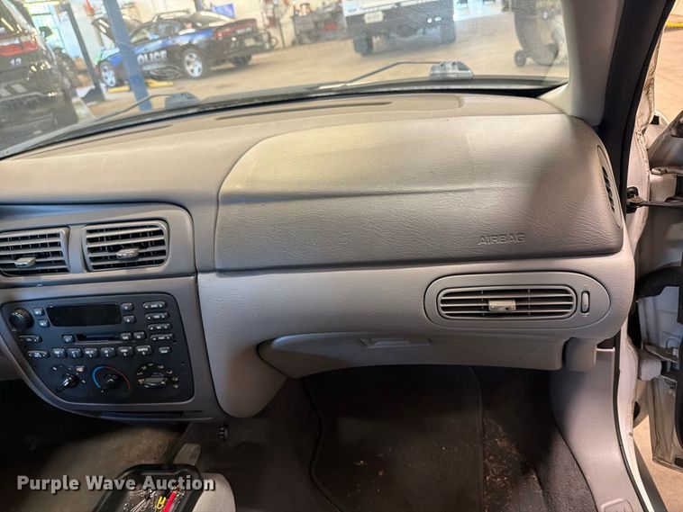 image for item EF1331 2005 Ford Taurus 