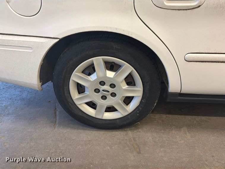 image for item EF1331 2005 Ford Taurus 
