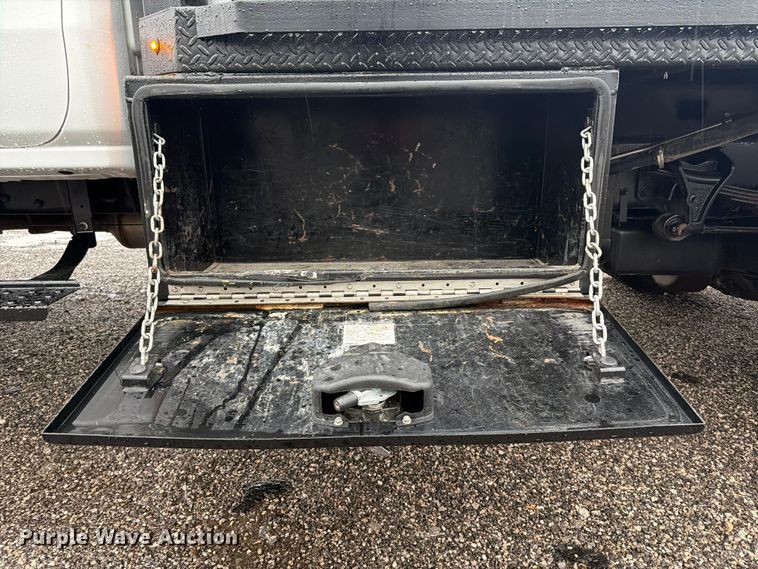 image for item EG9226 2022 Chevrolet C5500 Crew Cab flatbed truck