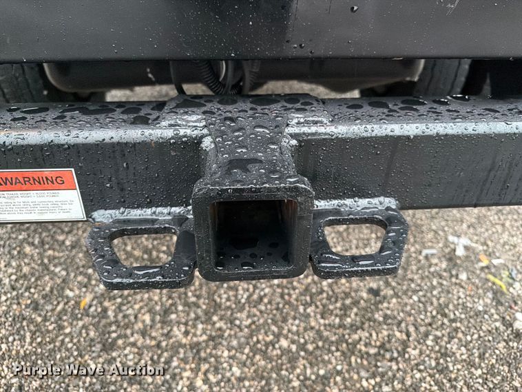 image for item EG9226 2022 Chevrolet C5500 Crew Cab flatbed truck