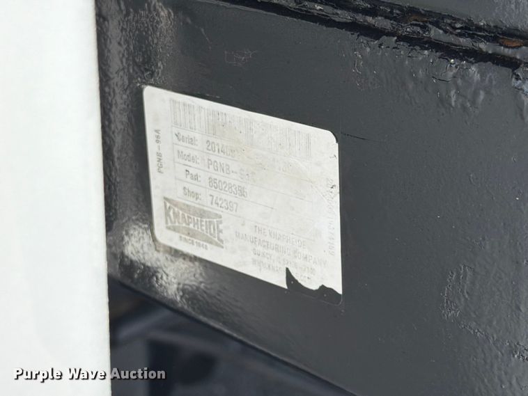 image for item EG9299 2015 Ford F350 Super Duty Crew Cab flatbed pickup truck