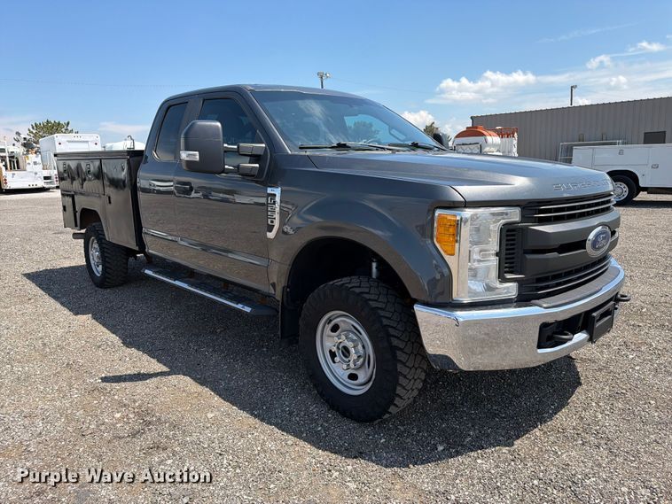 image for item EG9309 2017 Ford F250 Super Duty Ext. Cab utility bed pickup truck