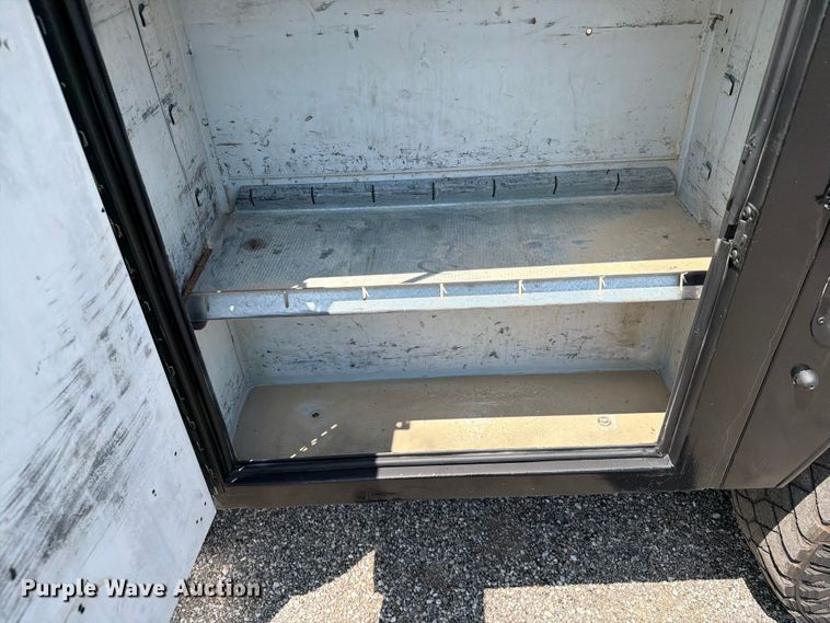 image for item EG9309 2017 Ford F250 Super Duty Ext. Cab utility bed pickup truck