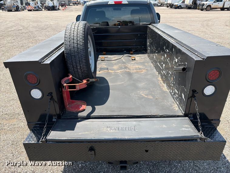 image for item EG9309 2017 Ford F250 Super Duty Ext. Cab utility bed pickup truck