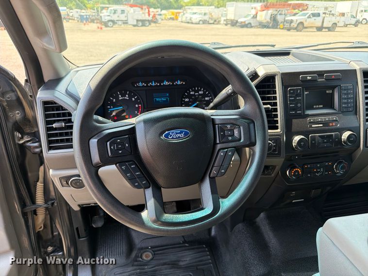 image for item EG9309 2017 Ford F250 Super Duty Ext. Cab utility bed pickup truck