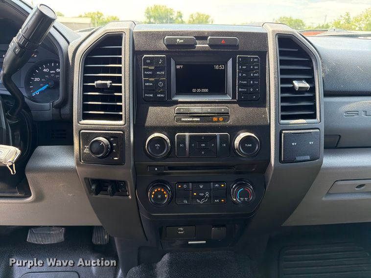 image for item EG9309 2017 Ford F250 Super Duty Ext. Cab utility bed pickup truck