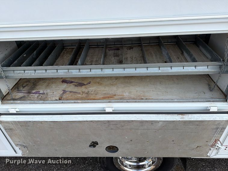 image for item EG9313 2014 Ford E450 Super Duty box truck