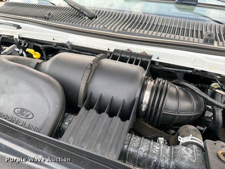 image for item EG9313 2014 Ford E450 Super Duty box truck