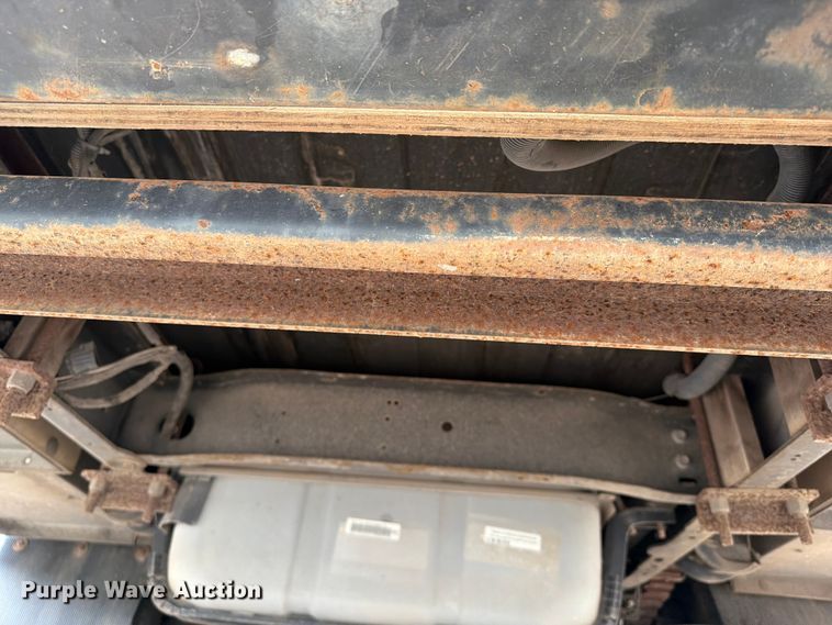 image for item EG9313 2014 Ford E450 Super Duty box truck