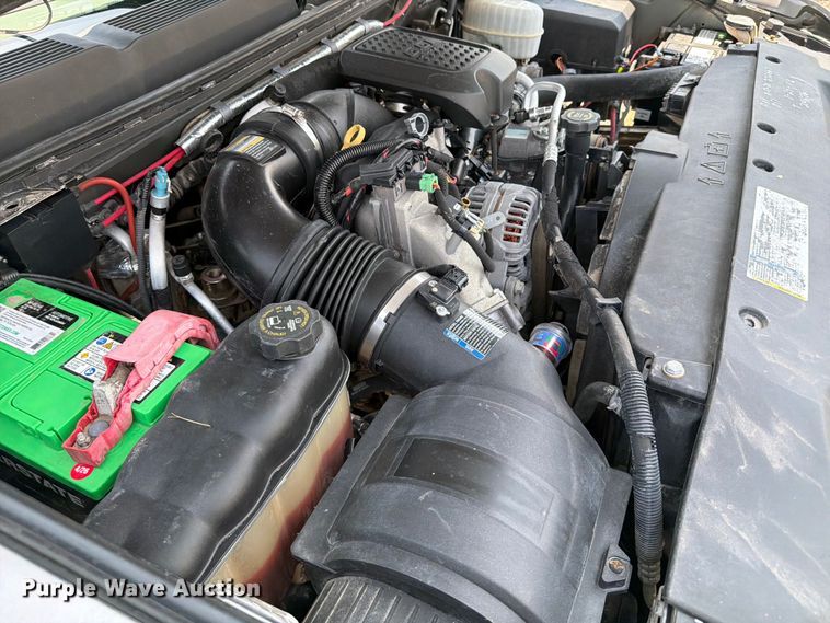 image for item EG9332 2008 Chevrolet Silverado 3500HD Crew Cab pickup truck