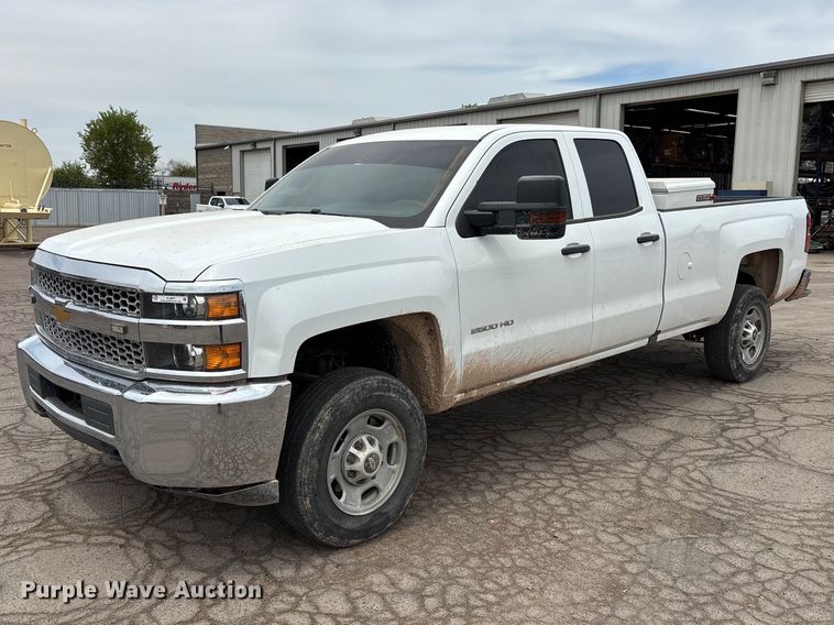 2019 Chevrolet Silverado 2500HD Ext. Cab pickup truck