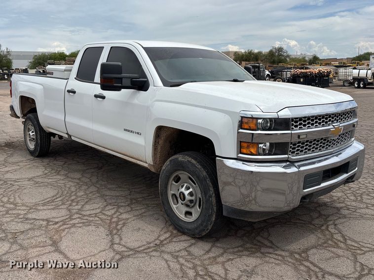 image for item EL2607 2019 Chevrolet Silverado 2500HD Ext. Cab pickup truck