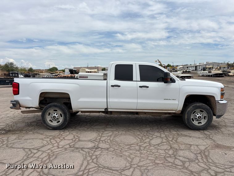 image for item EL2607 2019 Chevrolet Silverado 2500HD Ext. Cab pickup truck