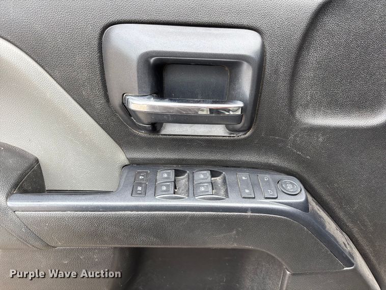 image for item EL2607 2019 Chevrolet Silverado 2500HD Ext. Cab pickup truck
