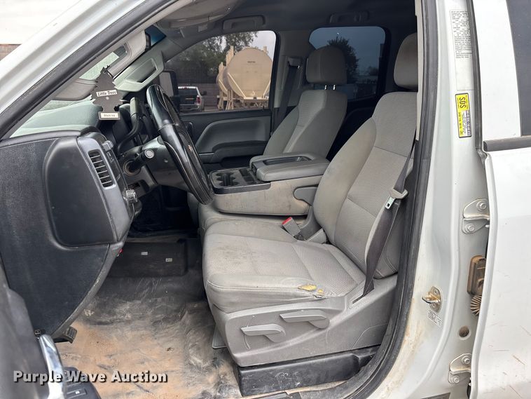 image for item EL2607 2019 Chevrolet Silverado 2500HD Ext. Cab pickup truck