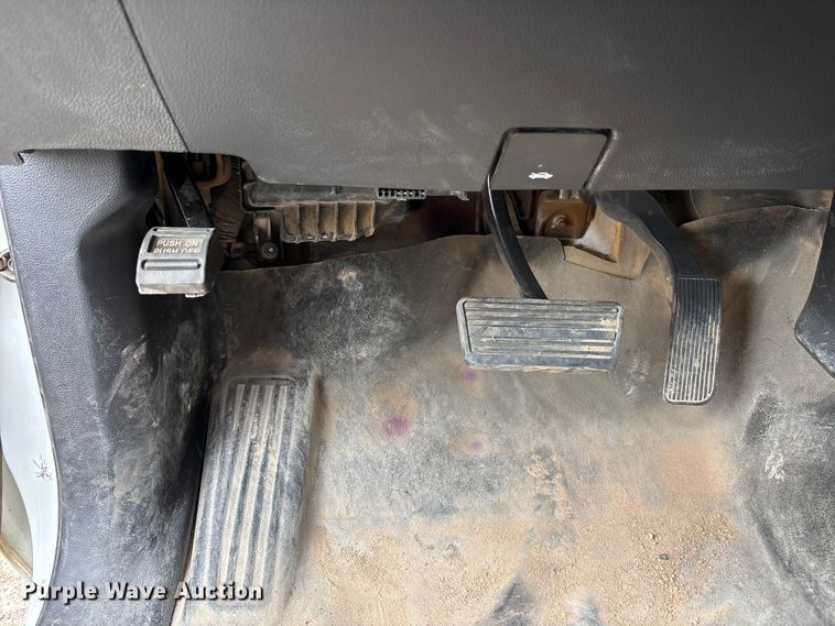 image for item EL2607 2019 Chevrolet Silverado 2500HD Ext. Cab pickup truck