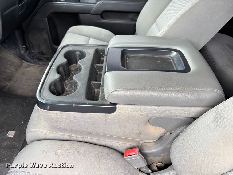 image for item EL2607 2019 Chevrolet Silverado 2500HD Ext. Cab pickup truck
