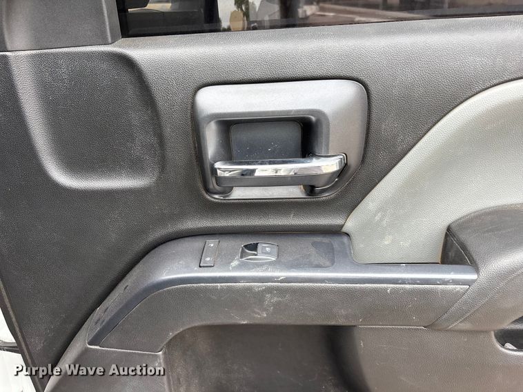 image for item EL2607 2019 Chevrolet Silverado 2500HD Ext. Cab pickup truck