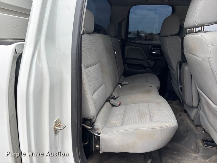 image for item EL2607 2019 Chevrolet Silverado 2500HD Ext. Cab pickup truck