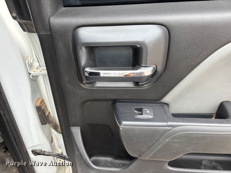 image for item EL2607 2019 Chevrolet Silverado 2500HD Ext. Cab pickup truck