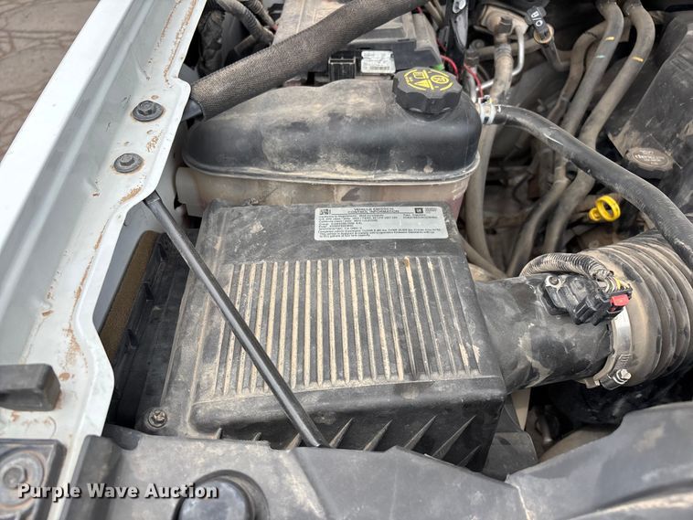 image for item EL2607 2019 Chevrolet Silverado 2500HD Ext. Cab pickup truck