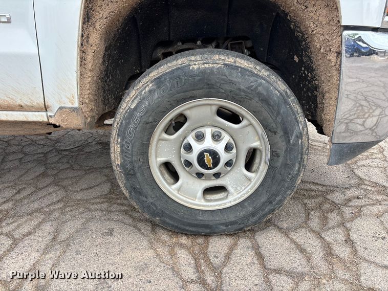 image for item EL2607 2019 Chevrolet Silverado 2500HD Ext. Cab pickup truck