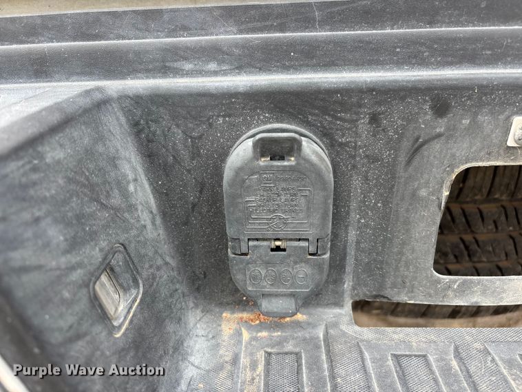 image for item EL2608 2017 Chevrolet Silverado 2500HD Ext. Cab pickup truck