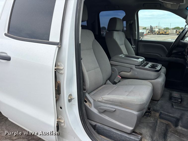 image for item EL2608 2017 Chevrolet Silverado 2500HD Ext. Cab pickup truck