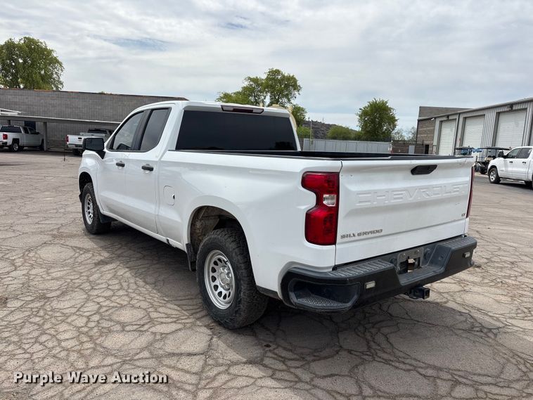 image for item EL2611 2020 Chevrolet Silverado 1500 Ext. Cab pickup truck