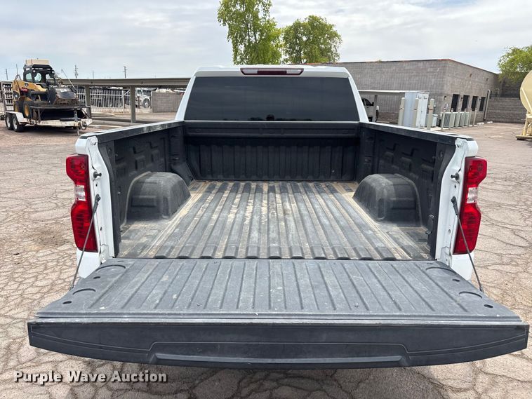 image for item EL2611 2020 Chevrolet Silverado 1500 Ext. Cab pickup truck