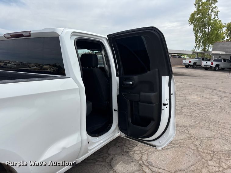 image for item EL2611 2020 Chevrolet Silverado 1500 Ext. Cab pickup truck