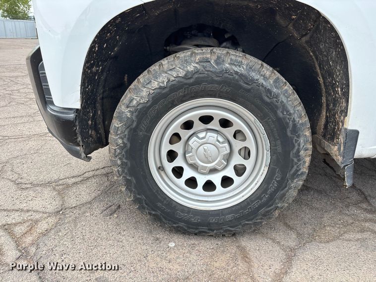 image for item EL2611 2020 Chevrolet Silverado 1500 Ext. Cab pickup truck