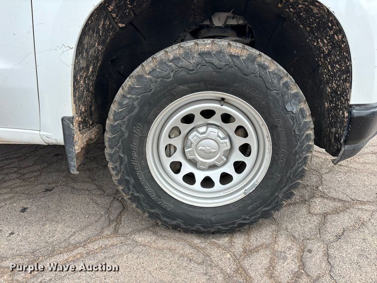 image for item EL2611 2020 Chevrolet Silverado 1500 Ext. Cab pickup truck