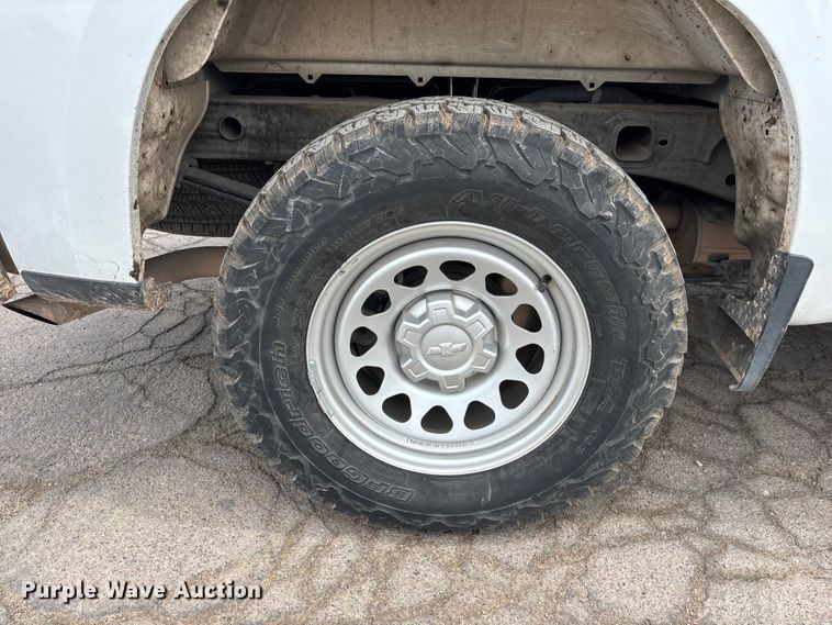image for item EL2611 2020 Chevrolet Silverado 1500 Ext. Cab pickup truck
