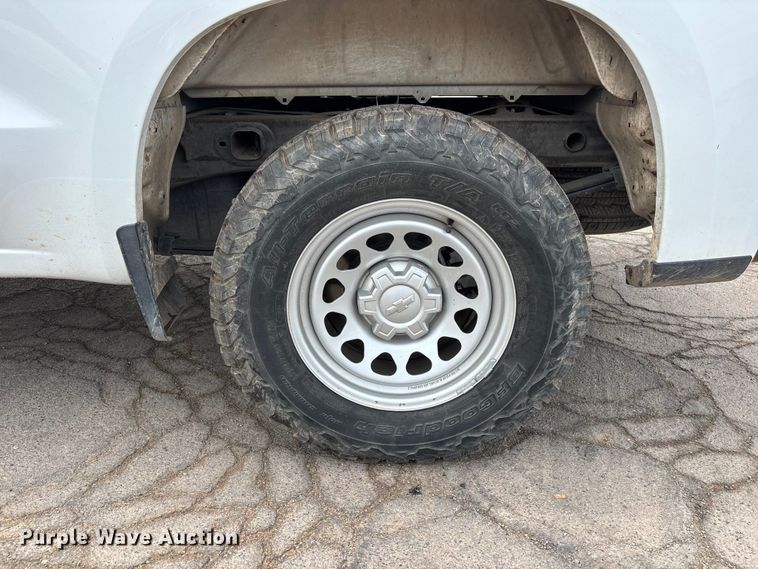 image for item EL2611 2020 Chevrolet Silverado 1500 Ext. Cab pickup truck