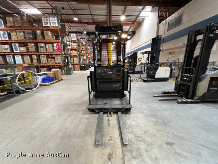 image for item EL2613 2016 Crown SP4020-30 order picker