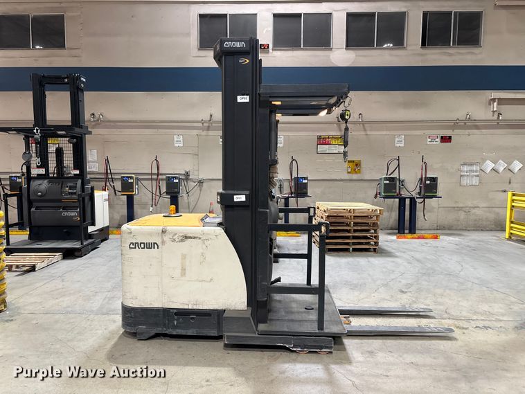 image for item EL2613 2016 Crown SP4020-30 order picker