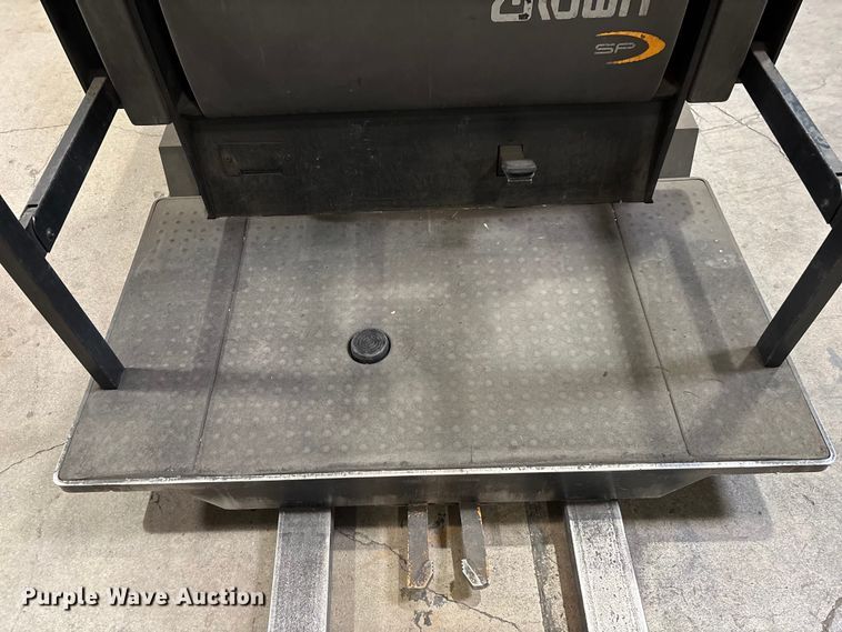 image for item EL2613 2016 Crown SP4020-30 order picker